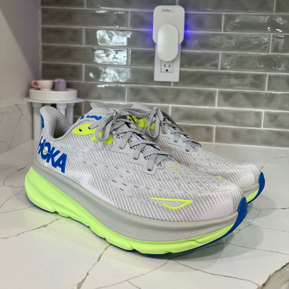 Hoka Clifton 9 Running Shoes. Men’s Size 9.5D Color Gray / Green / Blue